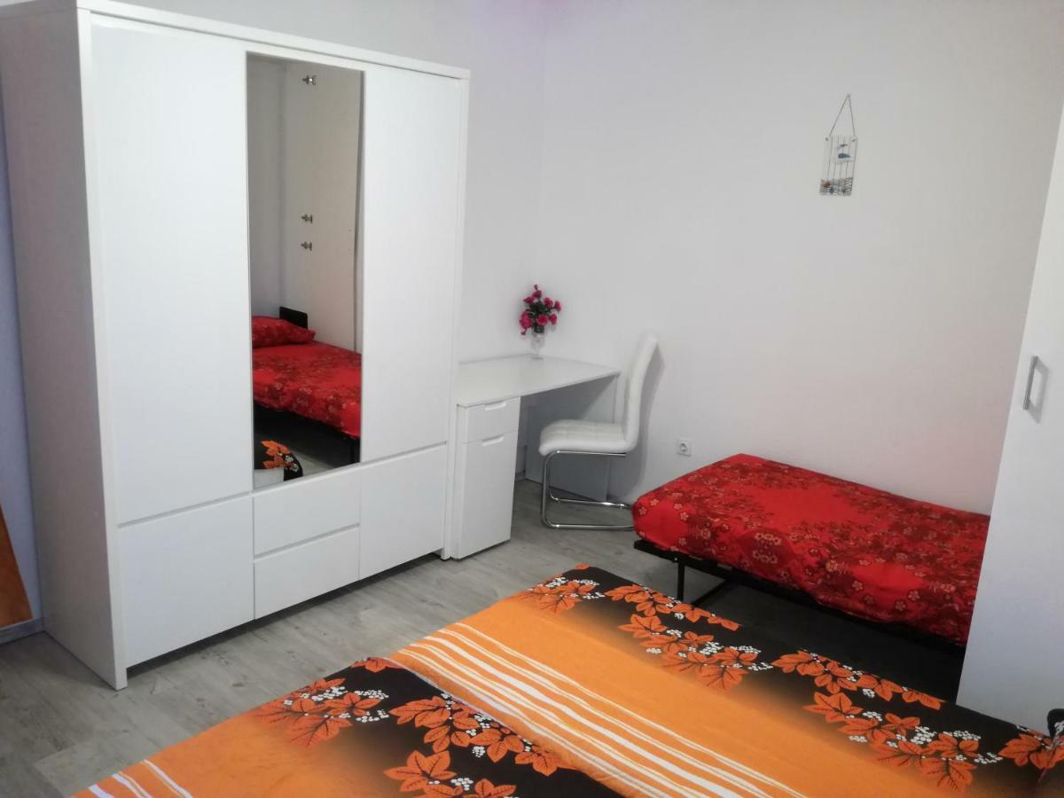 Vile Park Apartments Пореч Екстер'єр фото